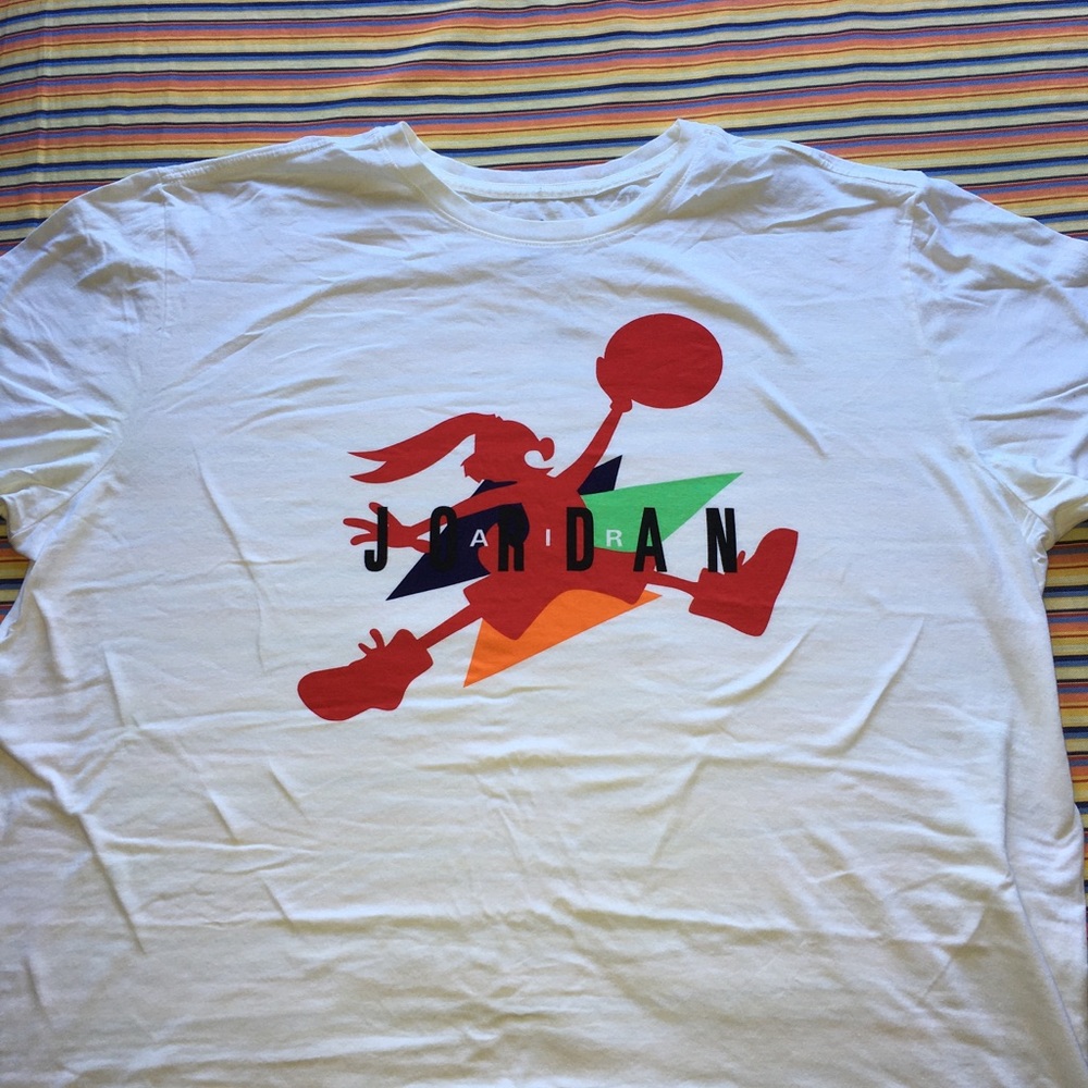 Retro Jordan X looney toons t shirt